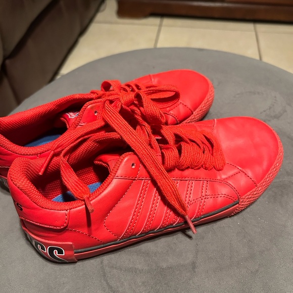 K-SWISS BOYS SHOES COLOR RED USE LIKE NEW SIZE 4 - Picture 7 of 10